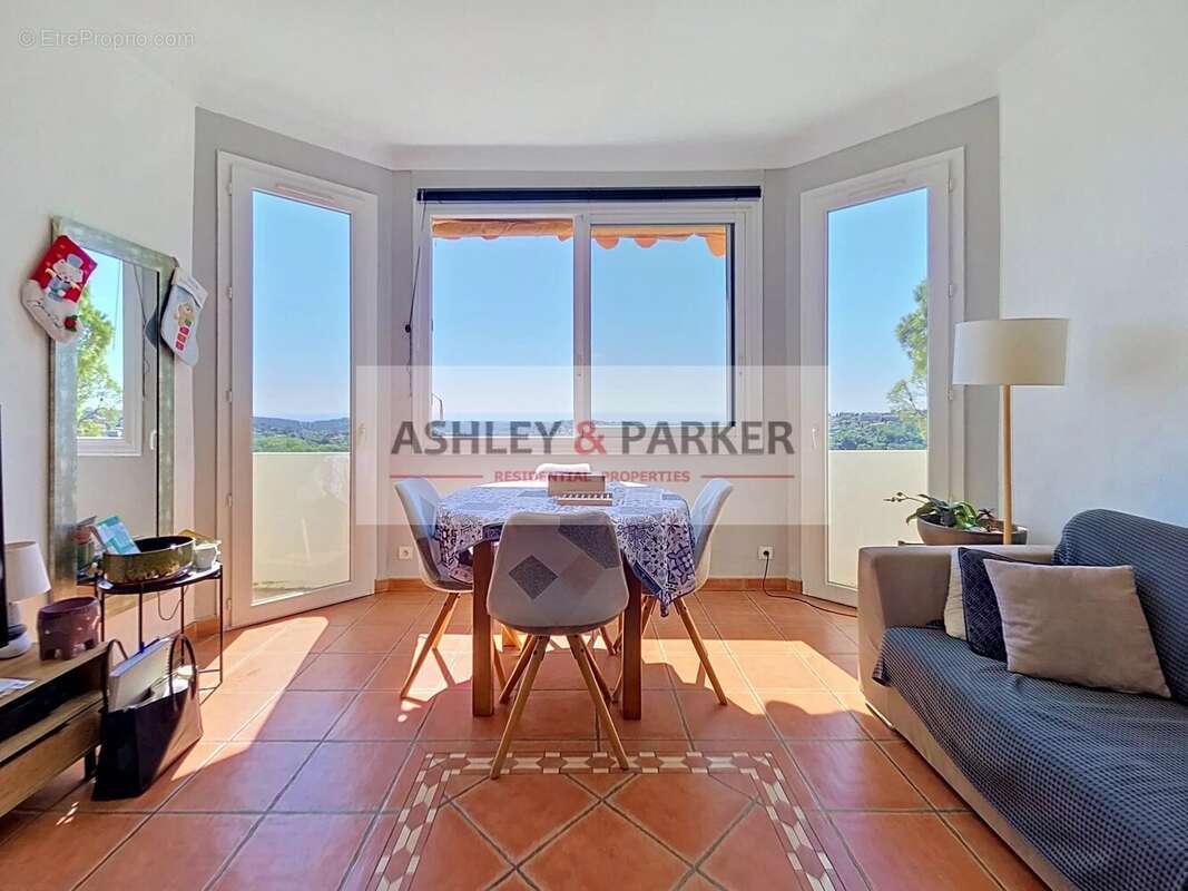 Appartement à VENCE