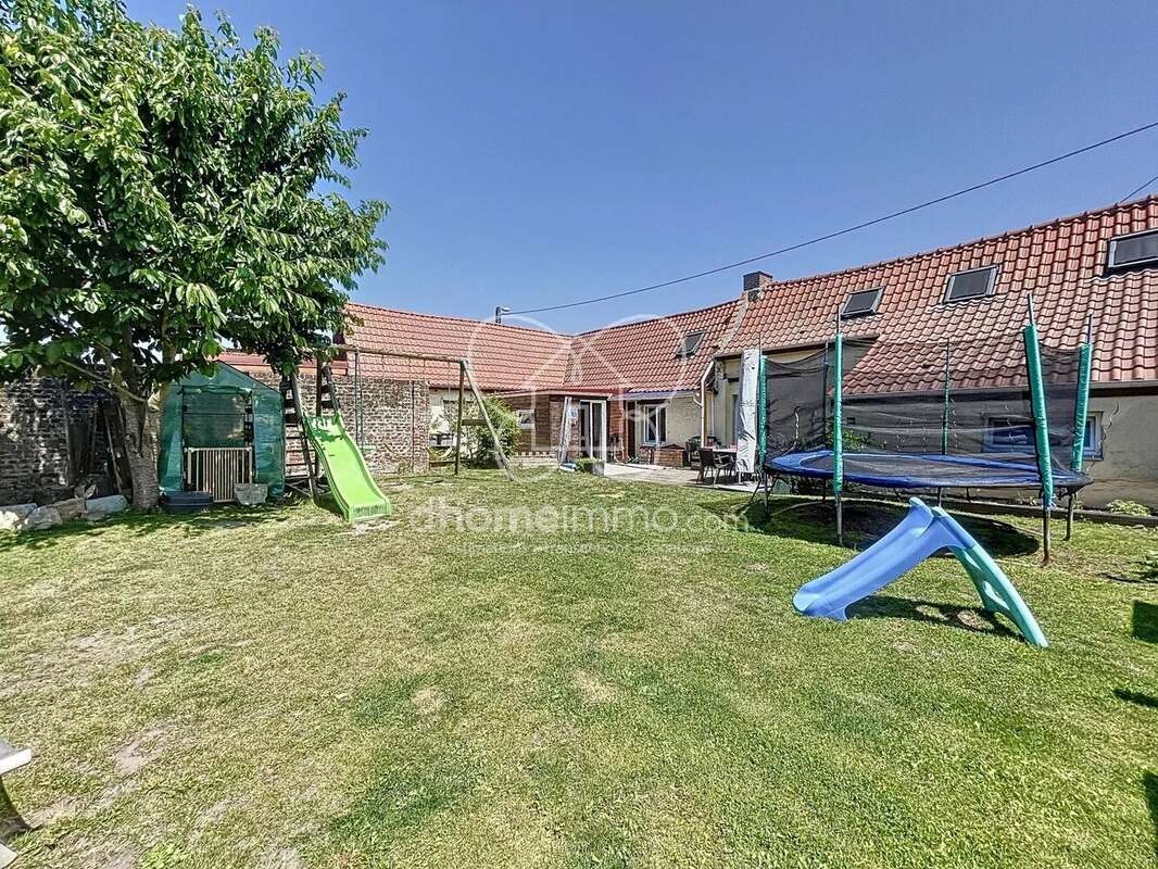 Maison à RAIMBEAUCOURT