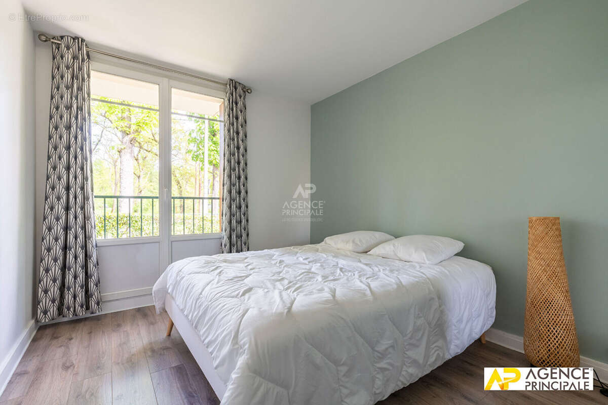 Appartement à MAISONS-LAFFITTE