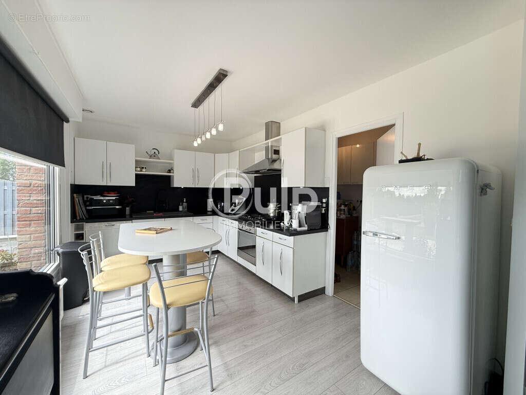Maison à LA GORGUE