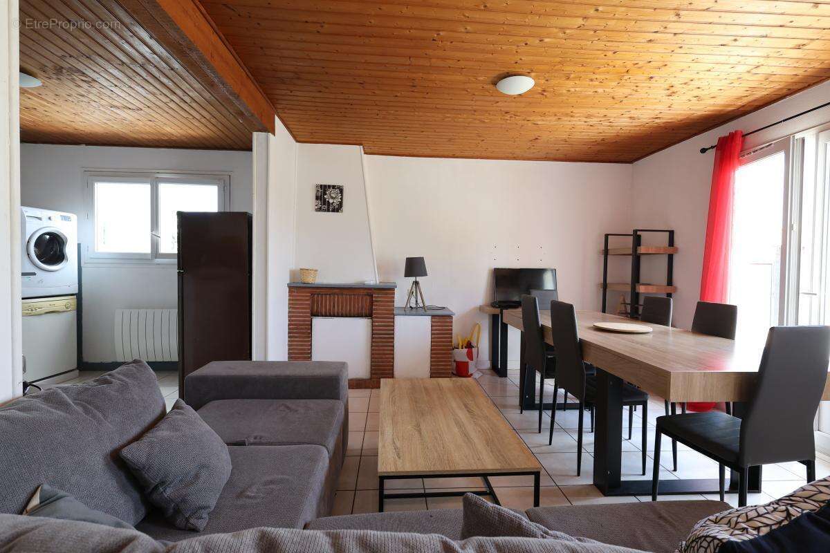 Maison à VAUX-SUR-MER