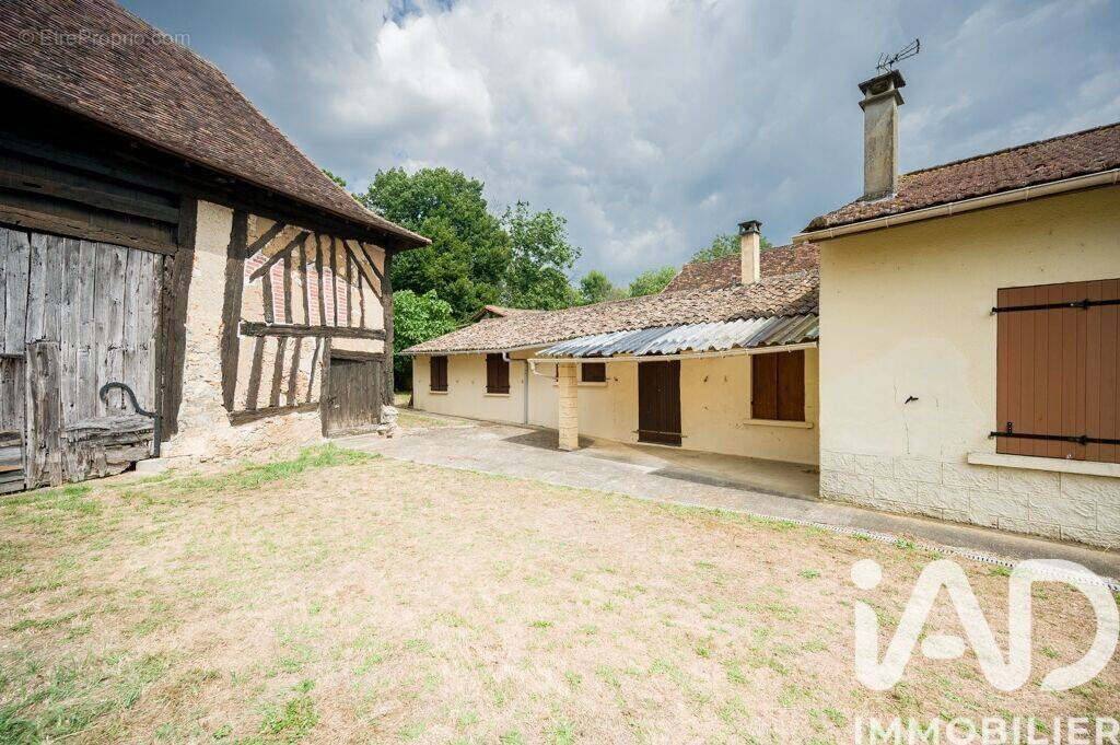 Photo 1 - Maison à SAINT-MARTIAL-D'ARTENSET