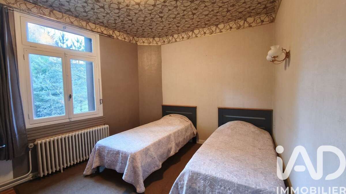 Maison 426 m² à Saint-Georges-Lagricol  - photo 4