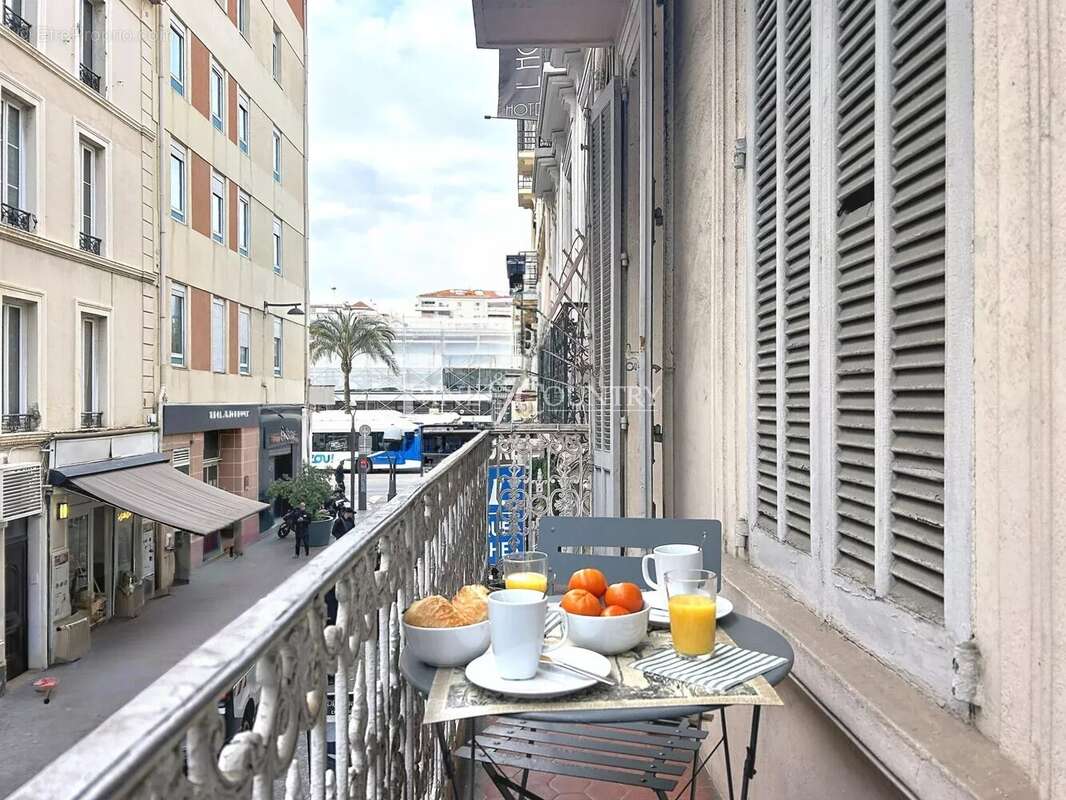 Appartement à CANNES
