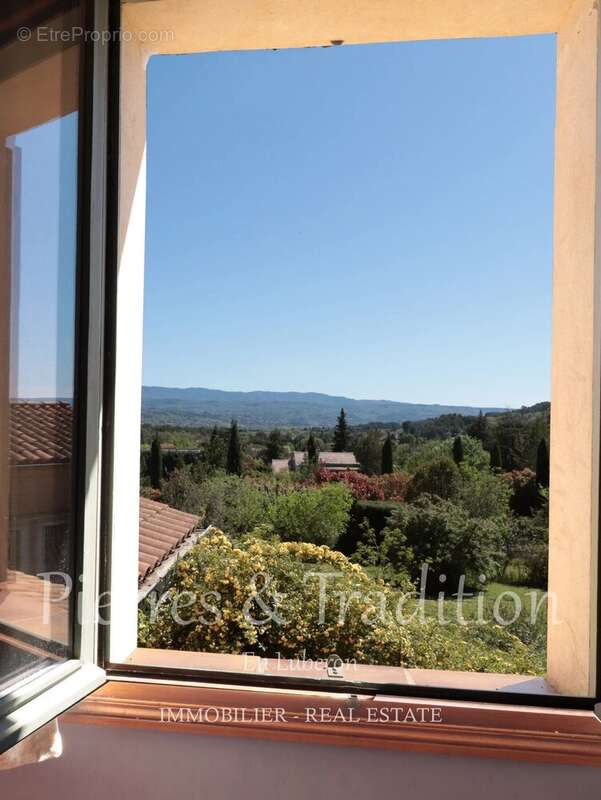 Maison à SAINT-SATURNIN-LES-APT