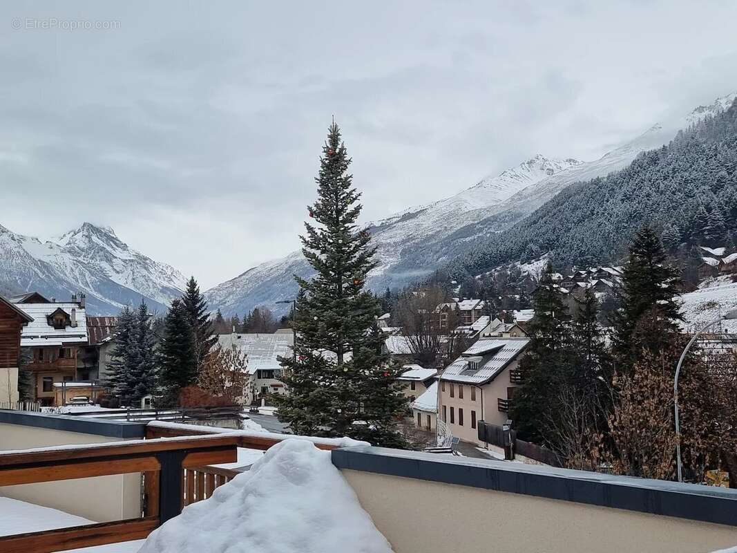 Appartement à LA SALLE-LES-ALPES