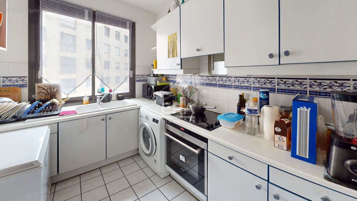 Appartement à PARIS-19E