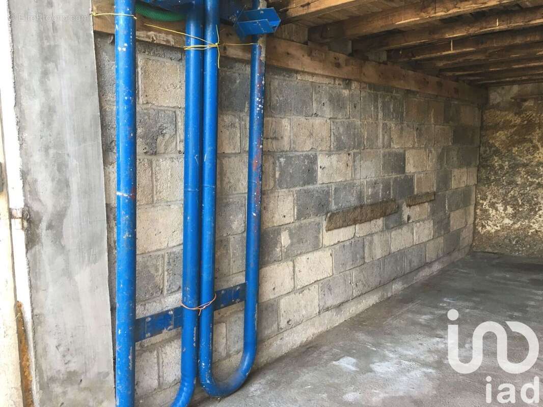 Photo 7 - Parking à POITIERS