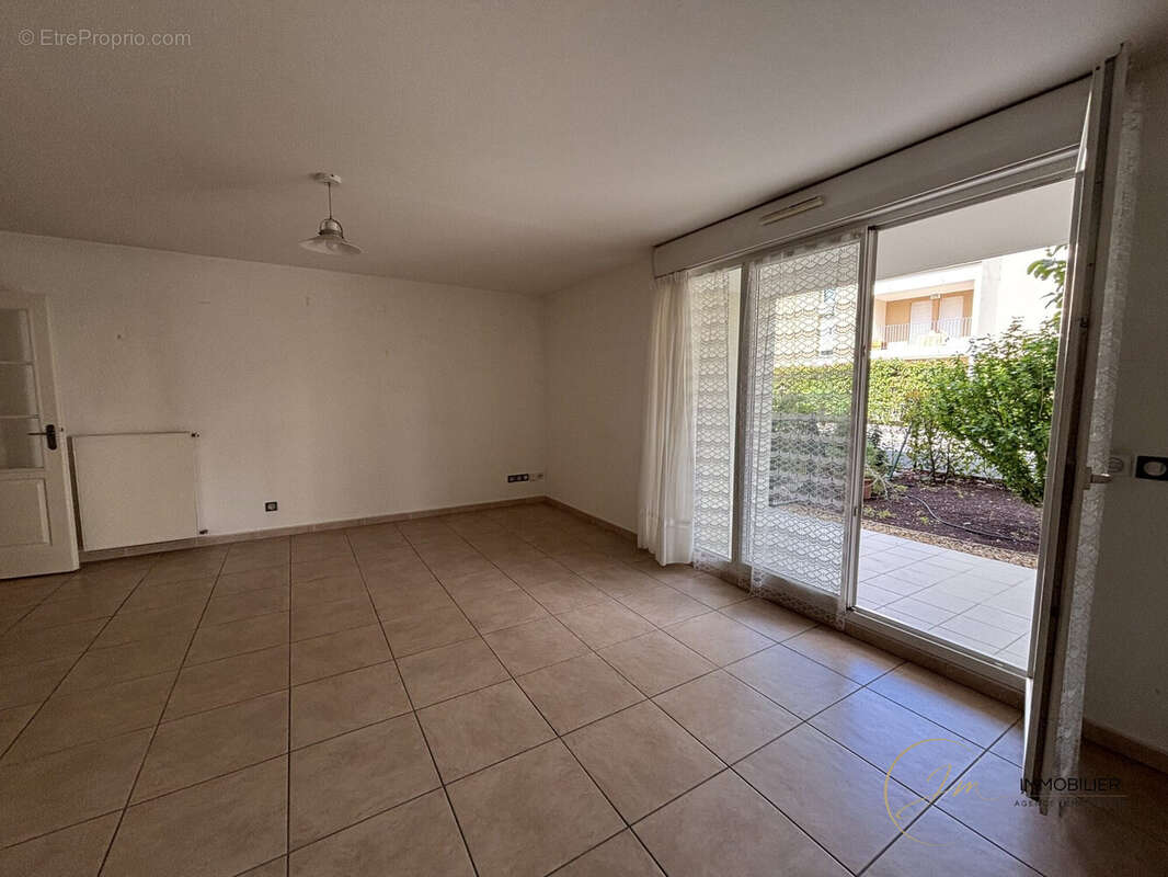 Appartement à GANGES