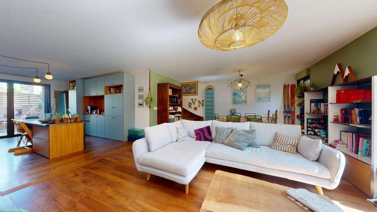 Maison à SATHONAY-CAMP