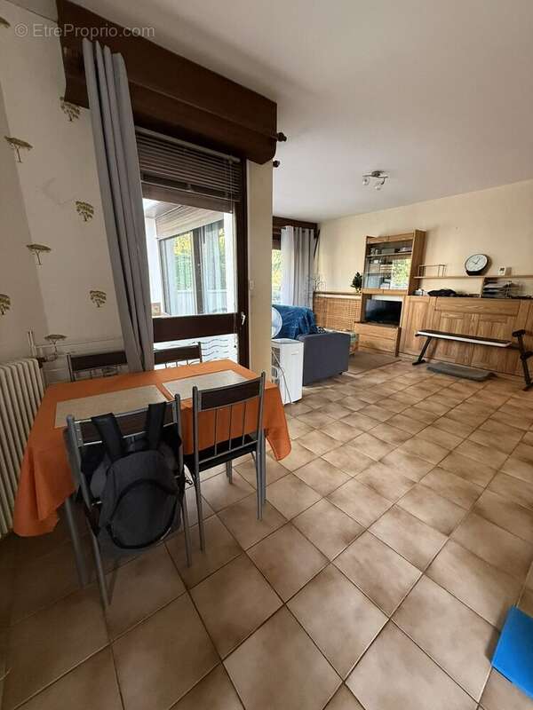 Appartement à MEYLAN