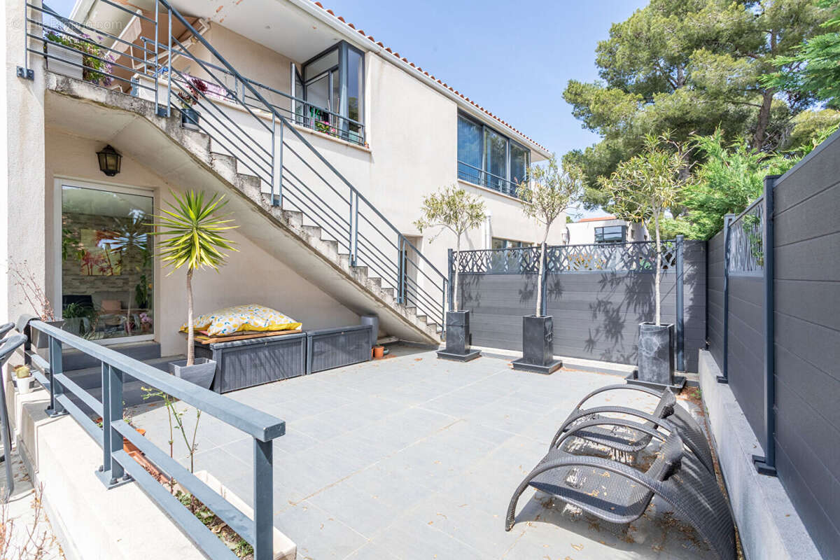 Appartement à CARRY-LE-ROUET