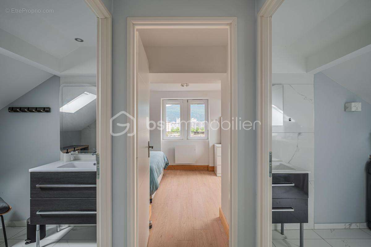 Appartement à AIX-LES-BAINS