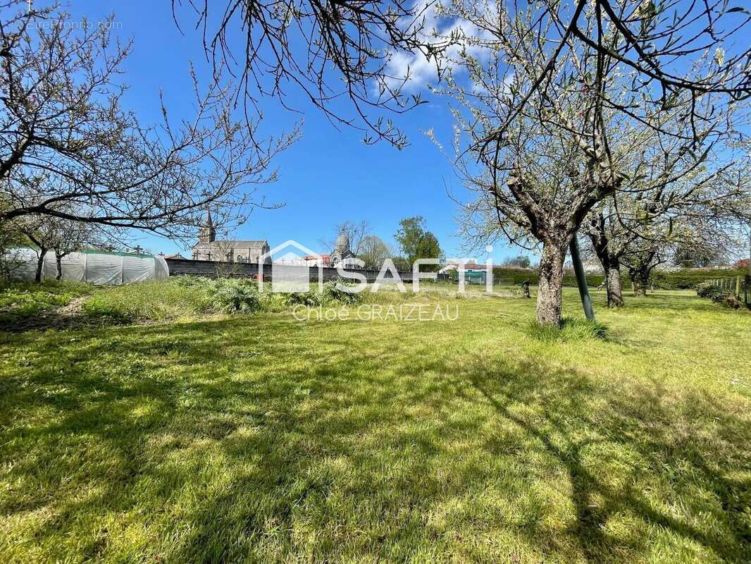 Photo 3 - Terrain à MONCOUTANT