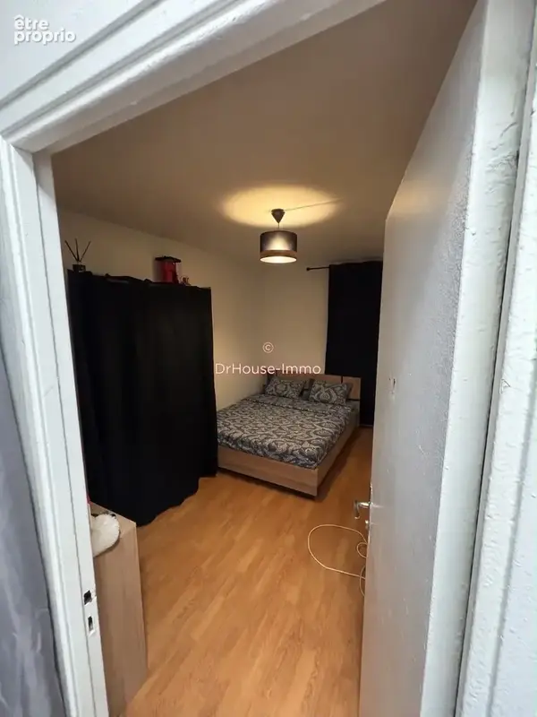 Appartement 4 pièces 65 m² à vendre à Clichy-Sous-Bois (93390) - photo 2