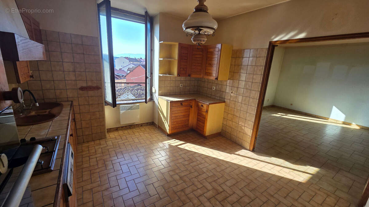 Appartement à BELLEGARDE-SUR-VALSERINE