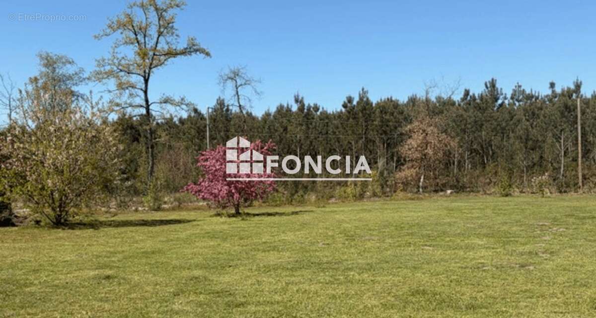 Maison à CERANS-FOULLETOURTE