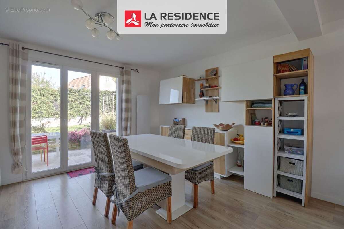 Maison à VILLIERS-SAINT-FREDERIC