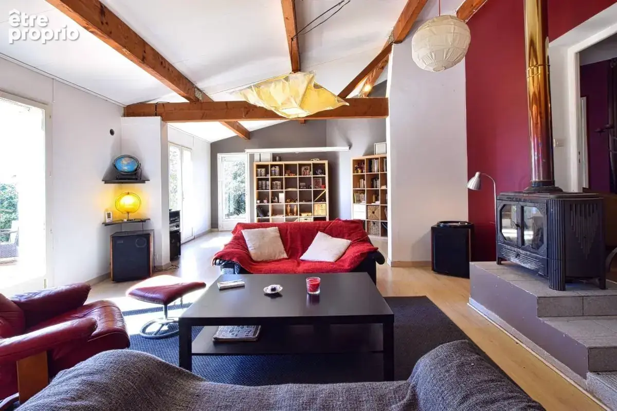 Villa d’architecte au cœur de 2,6 hectares de nature, avec vue panoramique exceptionnelle - photo 4
