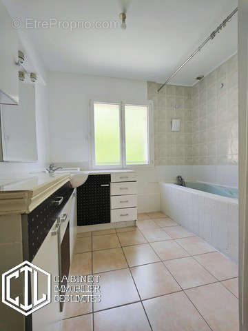 Pavillon F5 de 104m² - photo 12