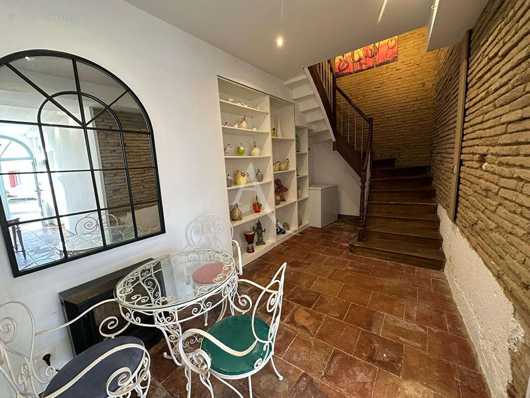 TOULOUSAINE  T6  255m² avec piscine  et salle de cinéma - photo 10