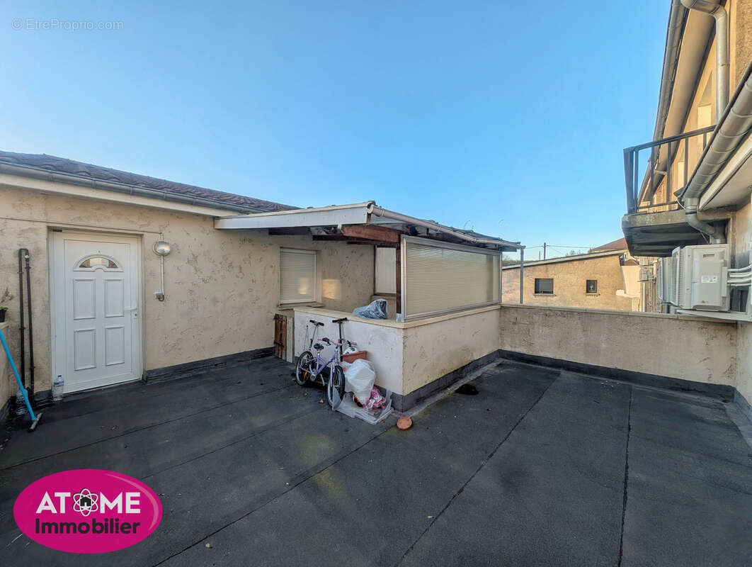 Appartement à AUBOUE