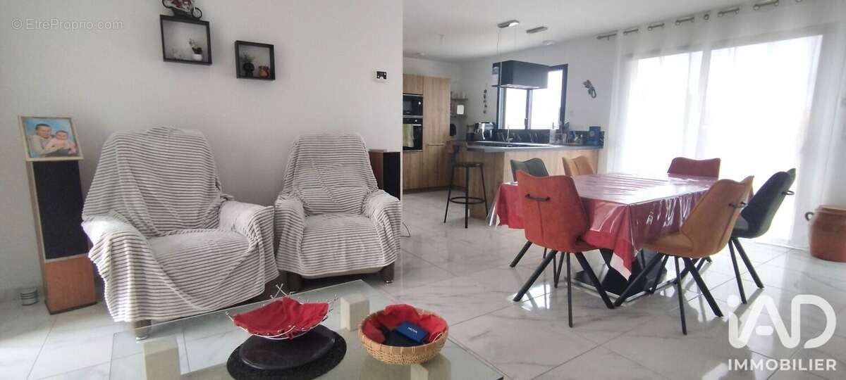 Maison 65 m² à Antigny  - photo 4