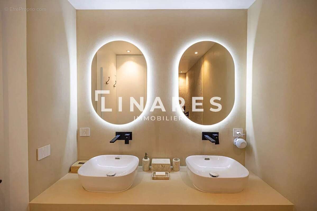 Appartement à MARSEILLE-9E