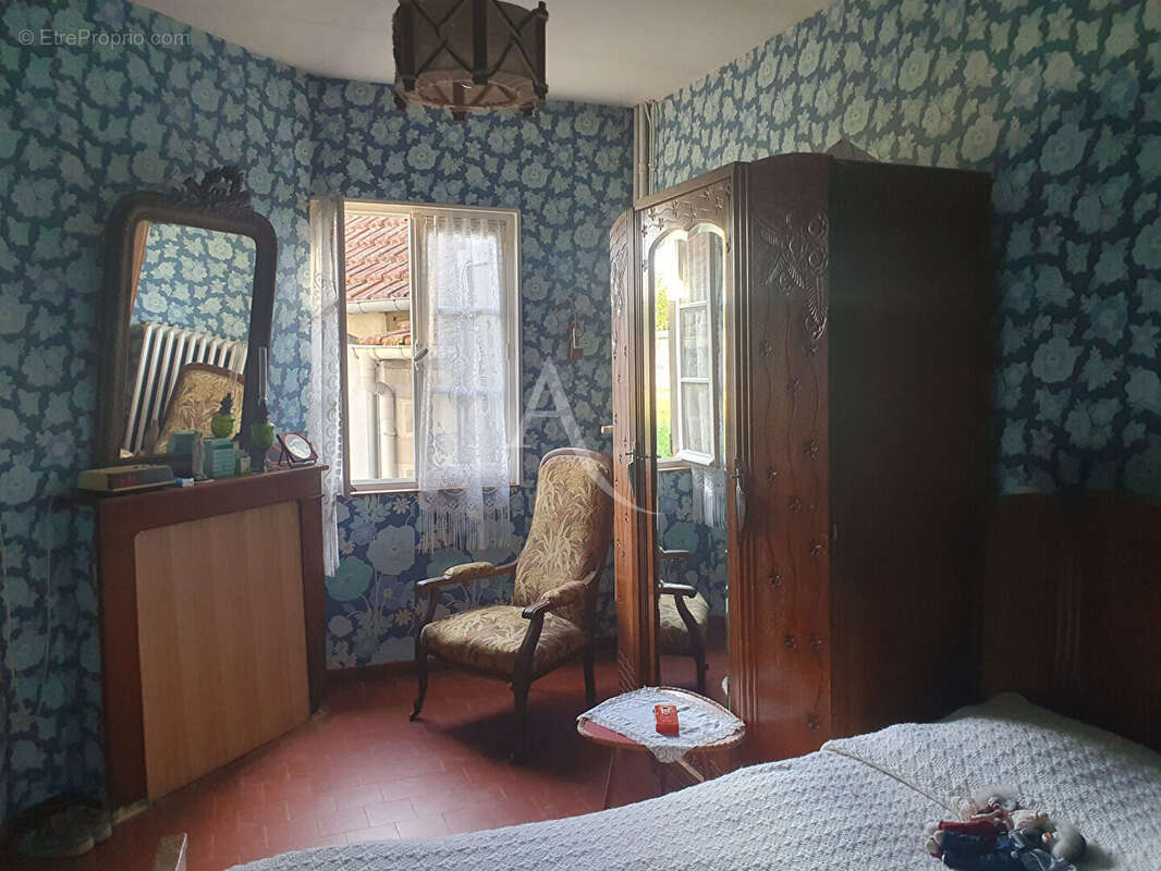 Maison à YVOY-LE-MARRON