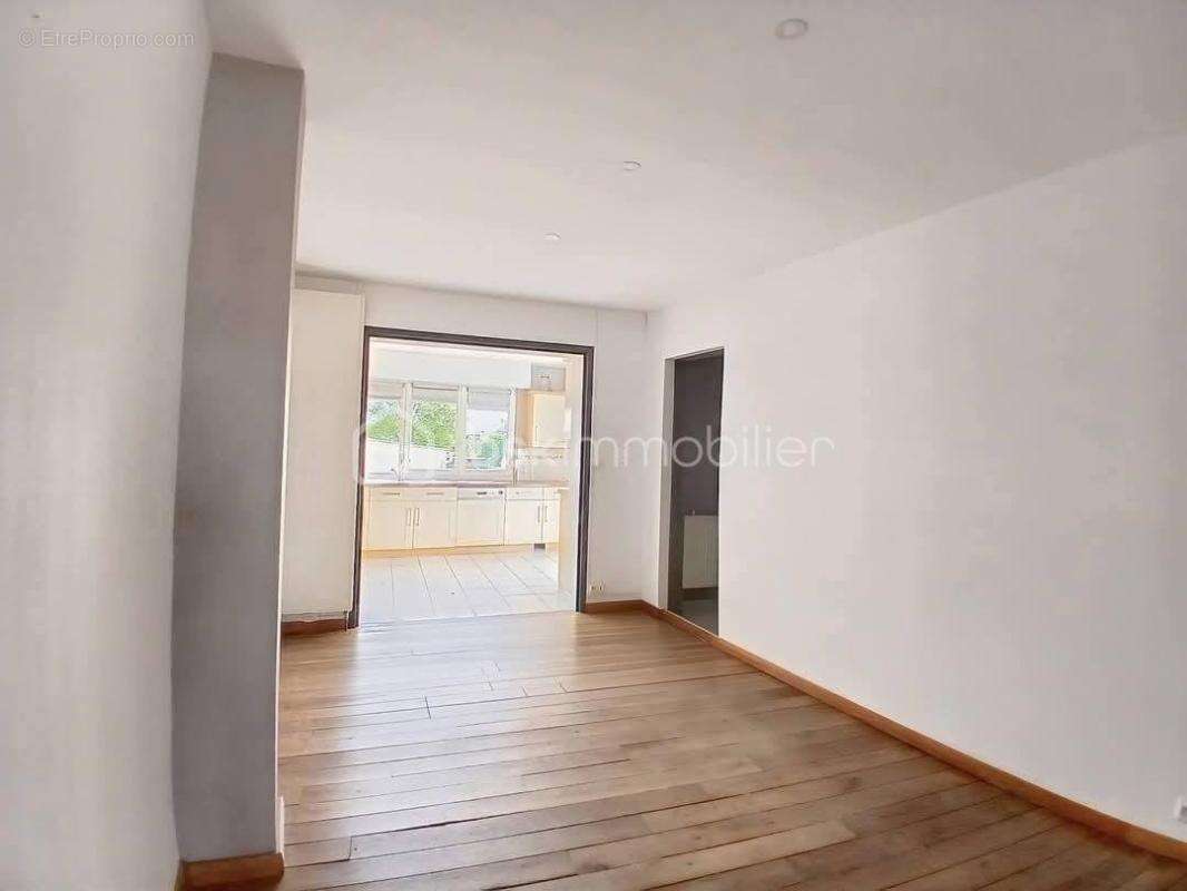 Appartement à AUBERCHICOURT