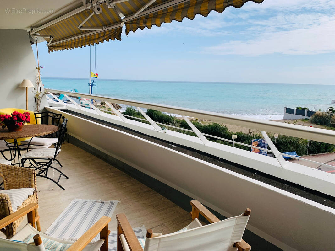 Appartement à VILLENEUVE-LOUBET