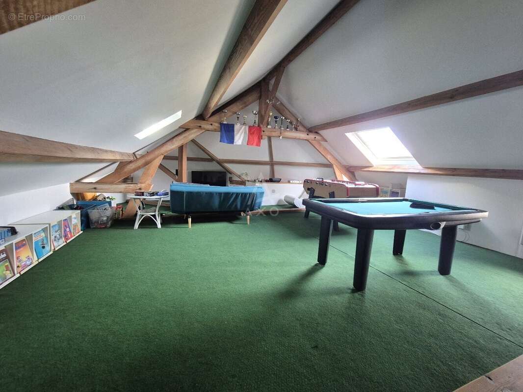 Maison à LONGUE-JUMELLES