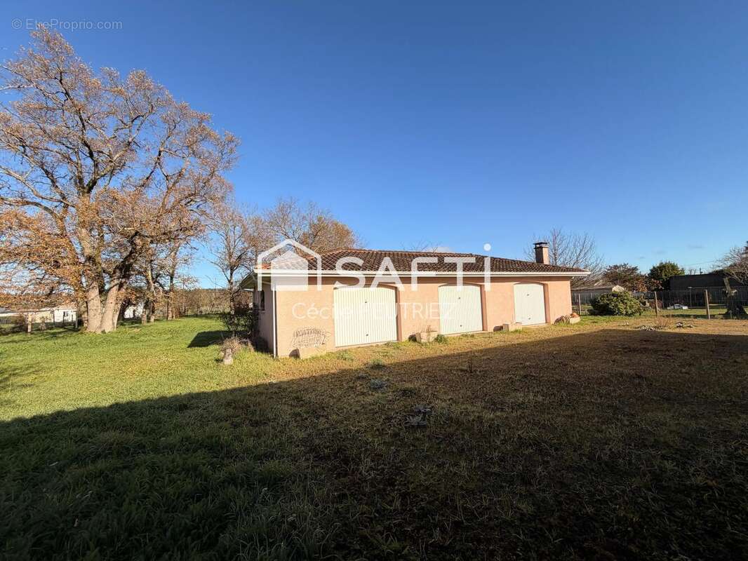 Photo 6 - Maison à LE PIZOU