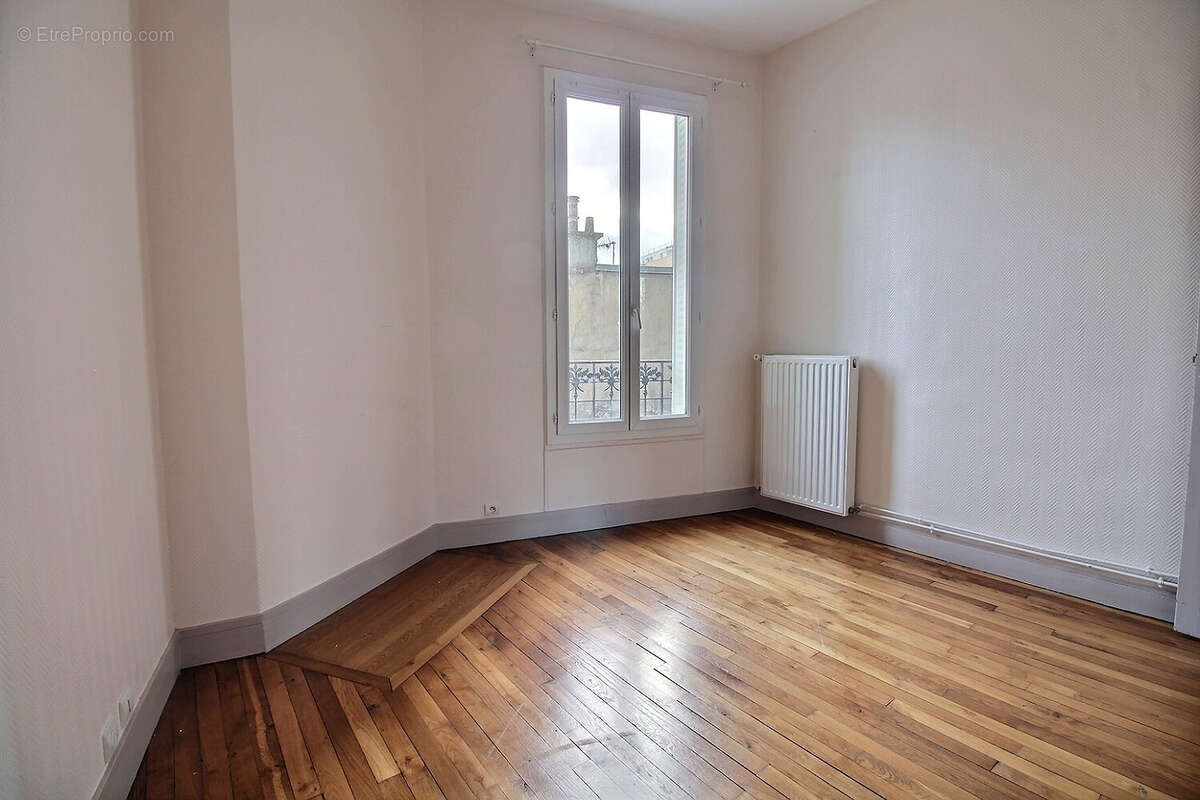 Appartement à COLOMBES