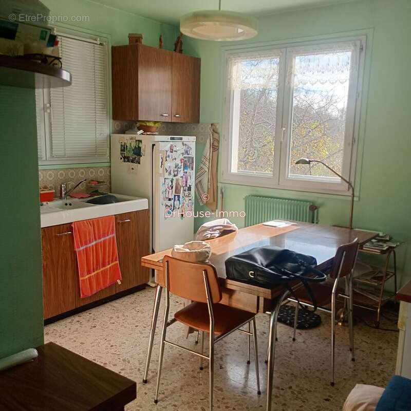 Maison à BRIVES-CHARENSAC