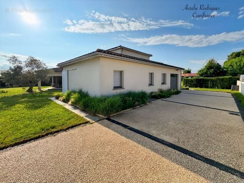 Maison à MANZIAT