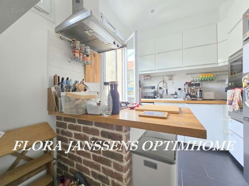 Maison familiale lumineuse aux beaux volumes dans un environnement recherché avec 3 chambres. Colombes (92700) - photo 3