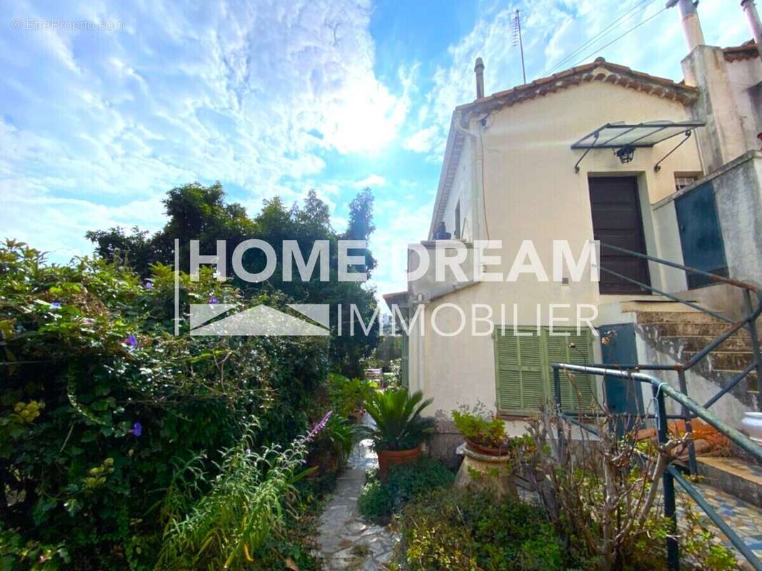 Appartement à VENCE