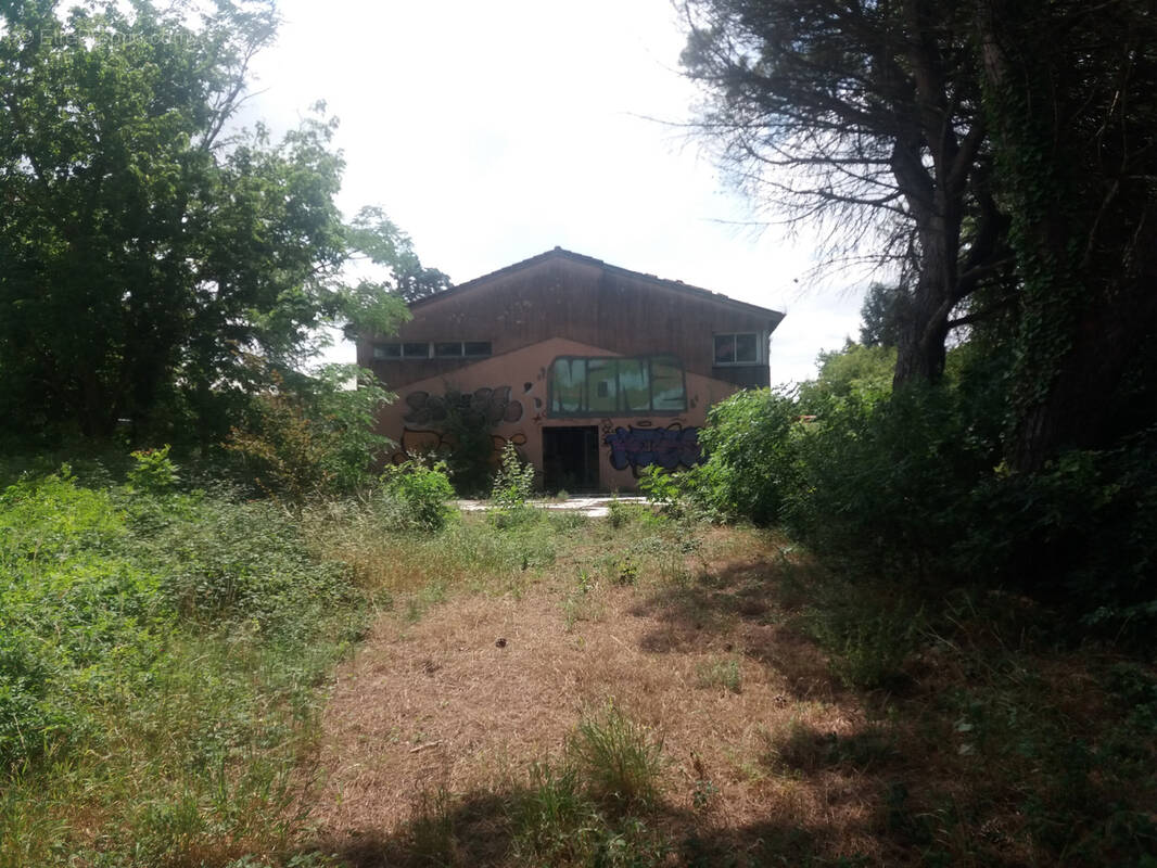 Commerce à CASTANET-TOLOSAN