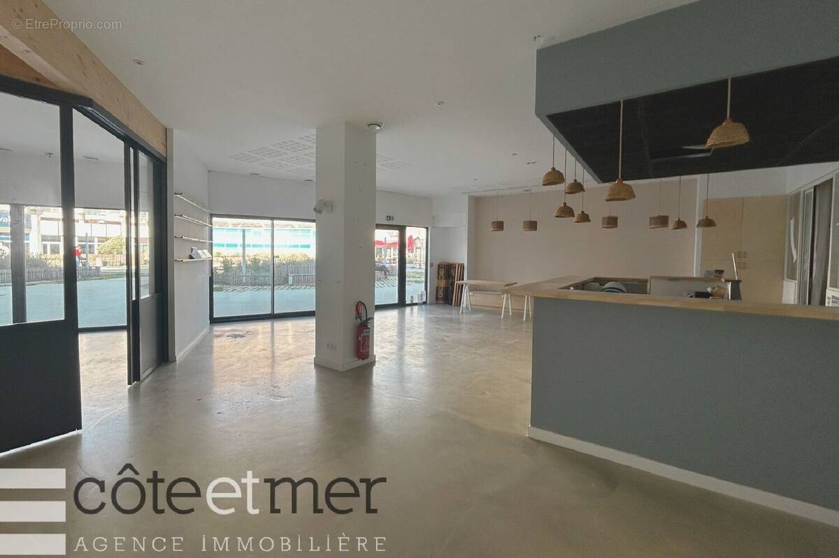 Commerce à PORNICHET