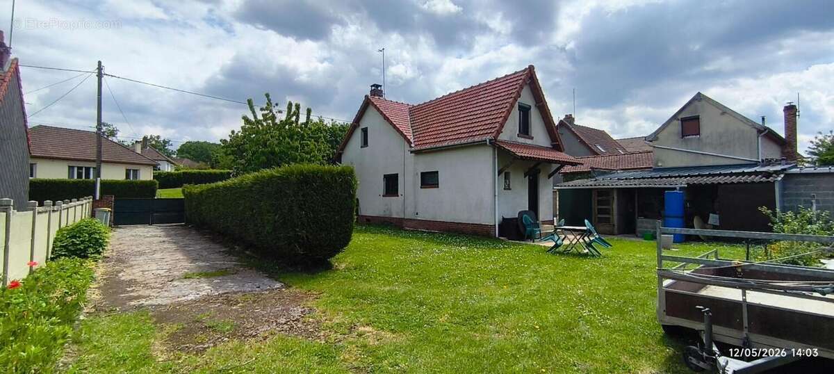 Maison à WOINCOURT