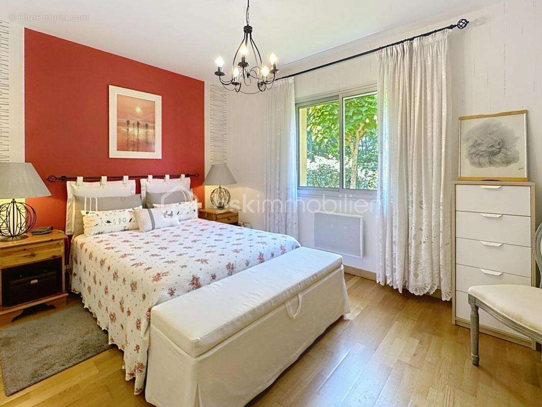 Maison à SAINT-PIERRE-DU-MONT