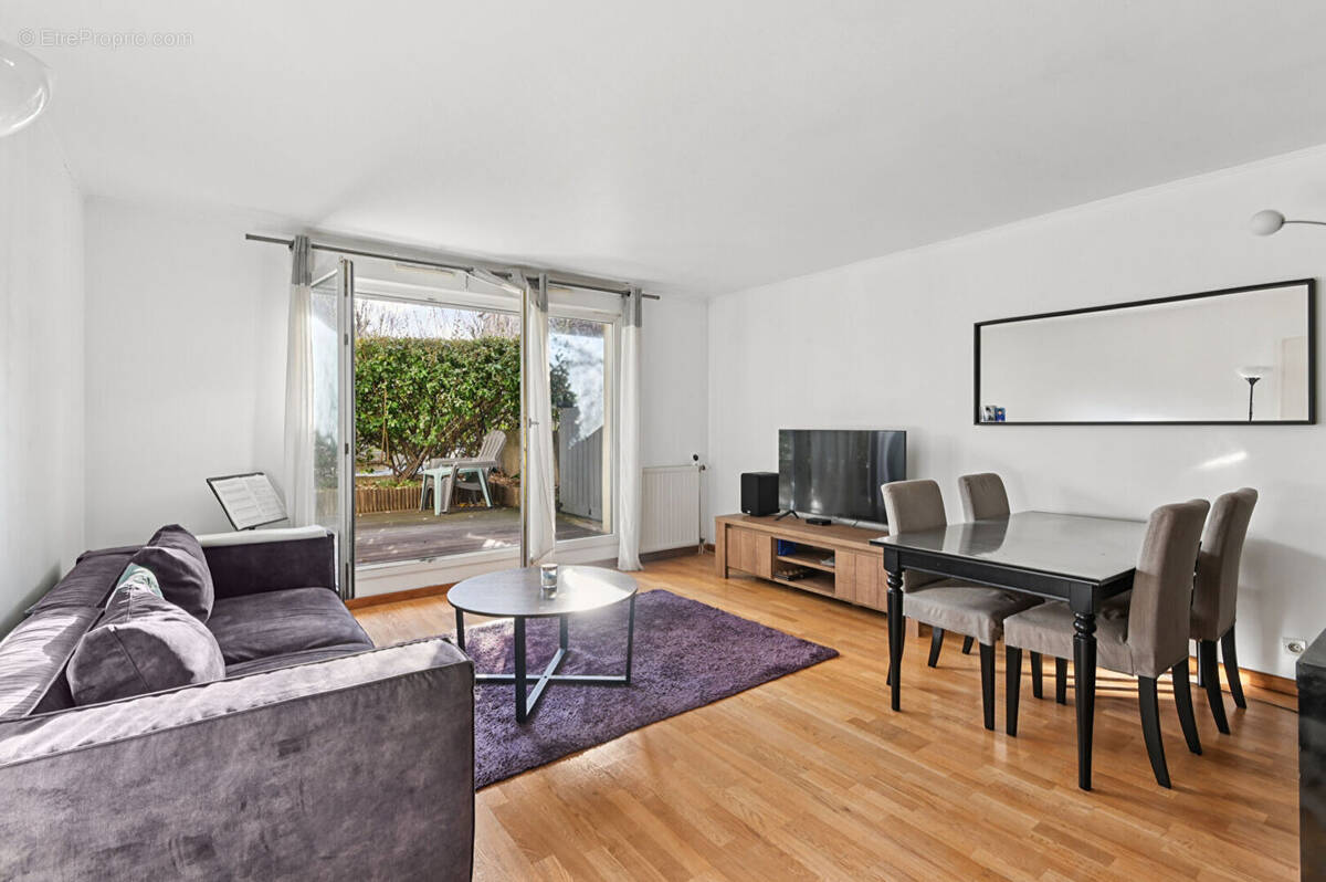 Appartement à NANTERRE