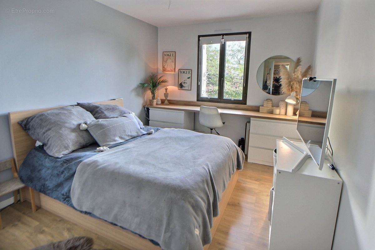 Appartement à VILLENEUVE-LOUBET