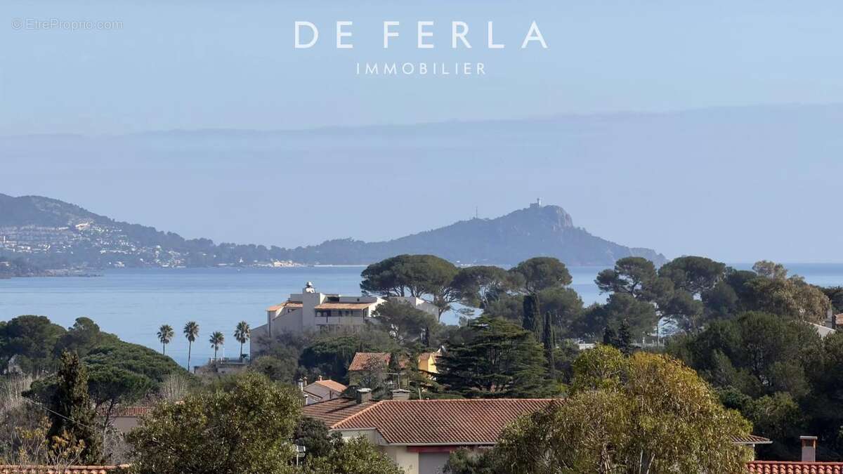 Maison à FREJUS