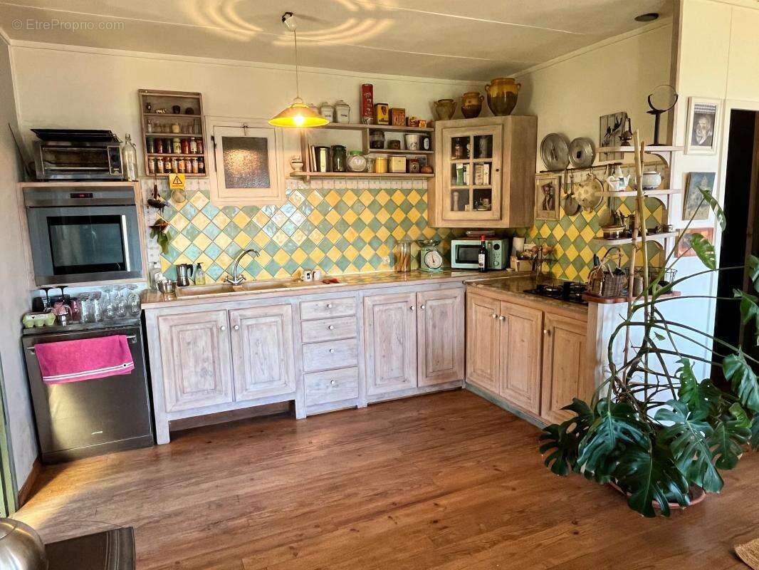 Maison à SAINT-PIERRE-SAINT-JEAN