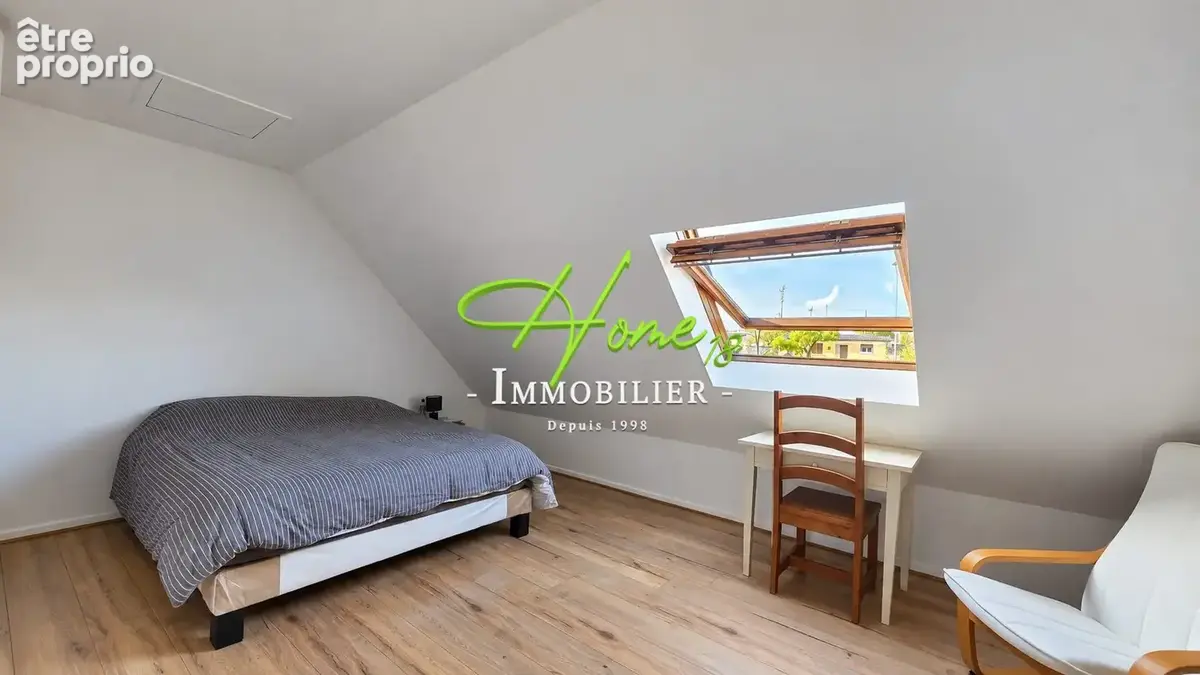 Maison 7 pièces 115 m² à vendre à Saint-Germain-Du-Puy (18390) - photo 8