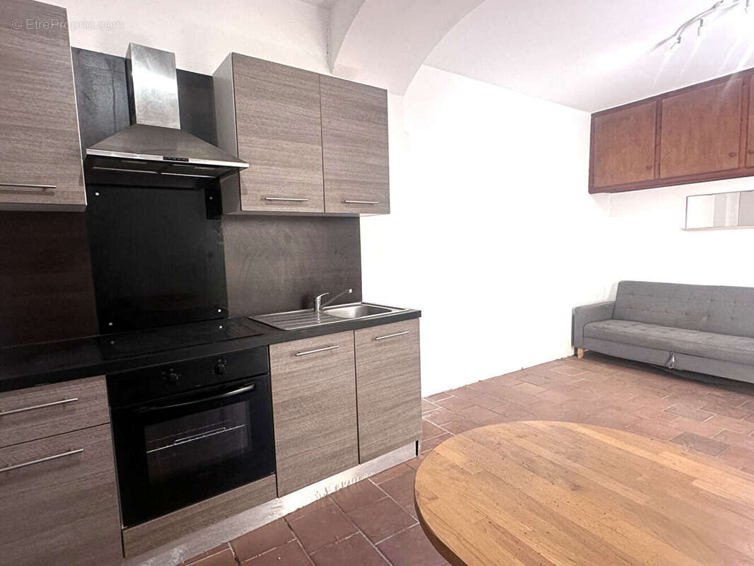 Istres studio en centre ville - photo 2