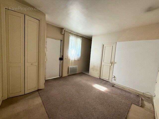 Appartement à PARIS-20E