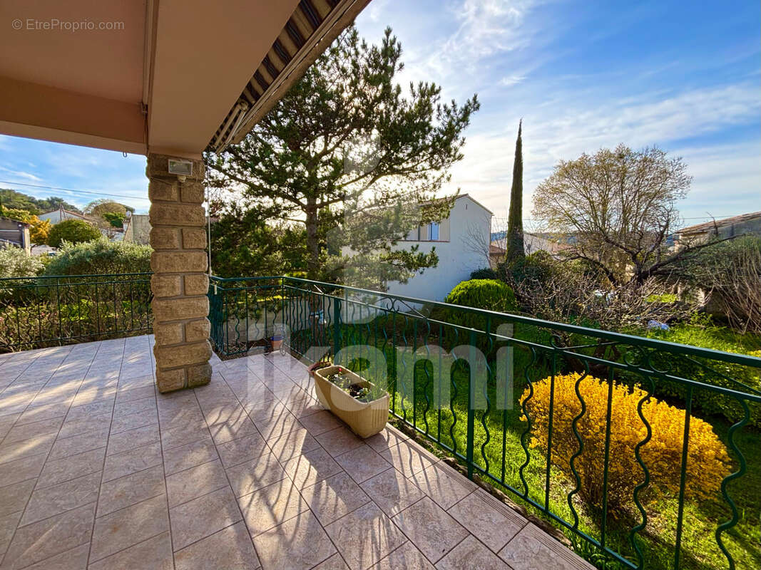 Maison à BAGNOLS-SUR-CEZE